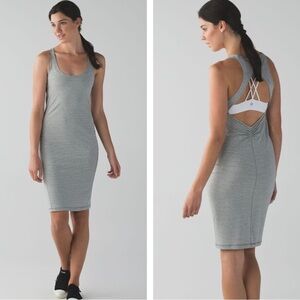 Lululemon Go For It Dress in Hyper Stripe Heathered Gray/White Women’s 4 W8948S